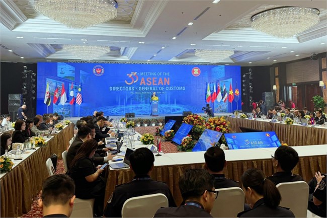 Hải quan các nước ASEAN hướng tới hoàn thành mục tiêu tạo thuận lợi hơn nữa cho thị trường hàng hóa và cơ sở sản xuất chung (04/06/2024)